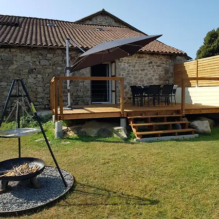 Prázdninový dům Alpaganie , Elevage D'alpagas, Domaine Prive 19ha, 3 Lacs, Peche, Animaux Champniers-et-Reilhac