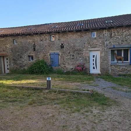 Alpaganie , Elevage D'alpagas, Domaine Prive 19ha, 3 Lacs, Peche, Animaux