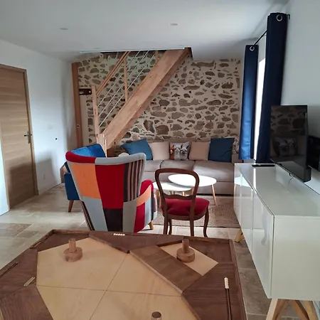 Alpaganie , Elevage D'alpagas, Domaine Prive 19ha, 3 Lacs, Peche, Animaux * Champniers-et-Reilhac