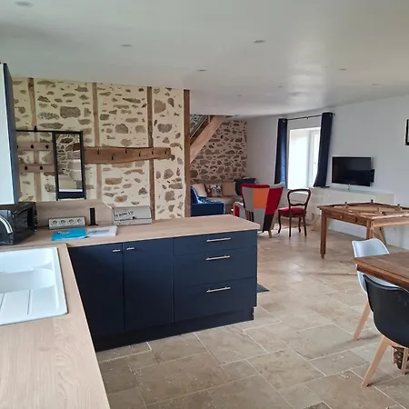 Alpaganie , Elevage D'alpagas, Domaine Prive 19ha, 3 Lacs, Peche, Animaux *